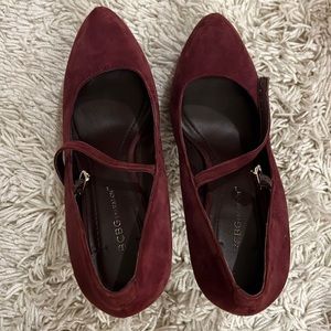 BCBG SUEDE HEELS